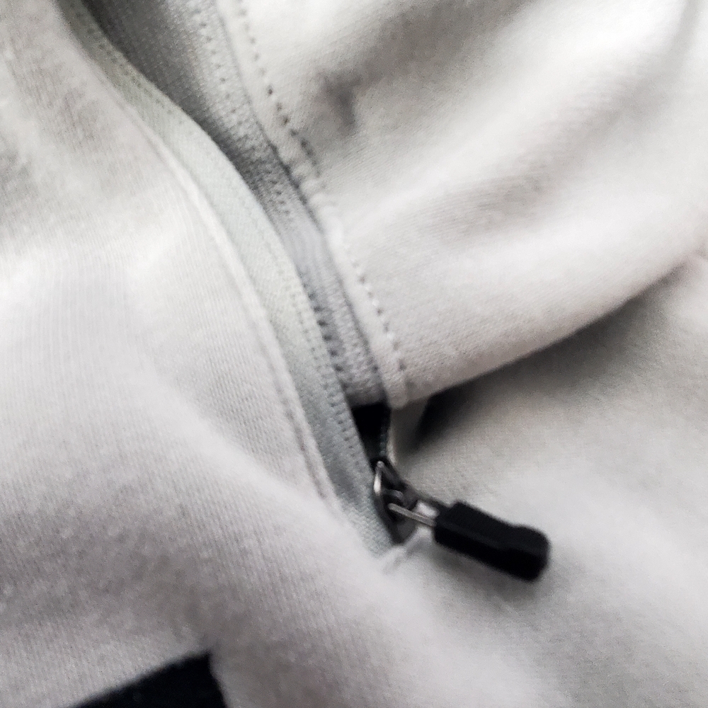 NFL Las Vegas Raiders Gray Hoodie NWT - Picture 6 of 9